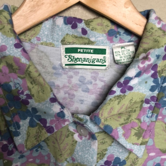 Vintage Button Down - Picture 3 of 4
